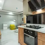 Highland Maxi Homes Modern Center Apartamento